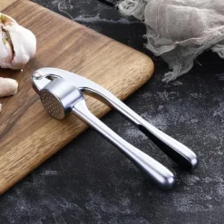 Professionellt Multifunktionskök Zinklegering Manuellt Vitlökspress Krossverktyg