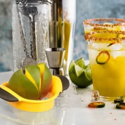 Relaxdays Mangodelare, dela & avkärna, halkfri handtag, blad i rostfritt stål, fruktskivare, svart-gul