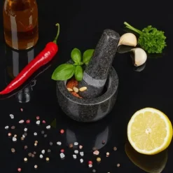 Relaxdays Mortel i granit med stöt, robust, för kryddor, örter, mortel i polerad sten, d. 8,5 cm, 400 ml, grå
