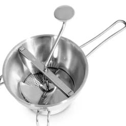 Rostfri sil för mosning av grönsaker. 200 mm - Hendi 515501