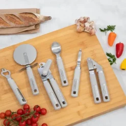 Rostfri vitlökspress med soft-touch-handtag Laura Ashley - Mörk turturduva av Pendeford