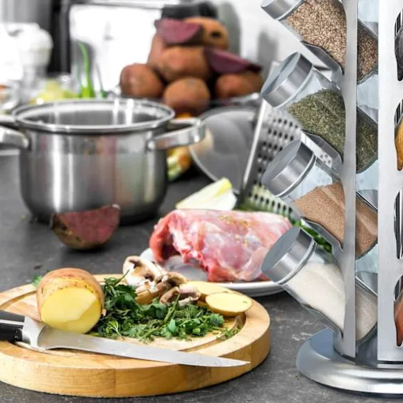 Roterande kryddställ med 20 glasburkar