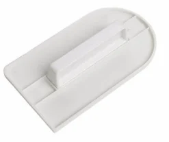 Rundad bakpåse för att jämna ut kakan