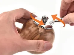 Salt- och Pepparkvarn Rund 8 cm Trä