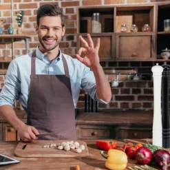 Salt- och pepparkvarn, trä, 51,5x6 cm