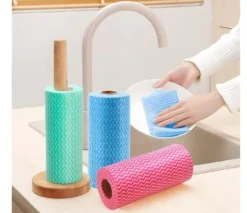 Set med 3 rullar av engångstrasor för alla ändamål, praktiska och återanvändbara våtservetter för köksstädning.