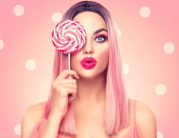 SKÄRBRÄDA I GLAS 52x40 BARBIE