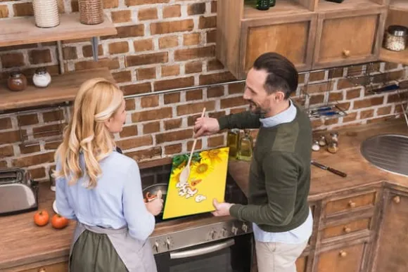 SKÄRBRÄDA I GLAS 52x40 BLOMMOR