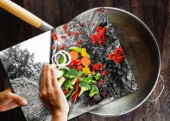 SKÄRBRÄDA I GLAS 52x40 BLOMMOR