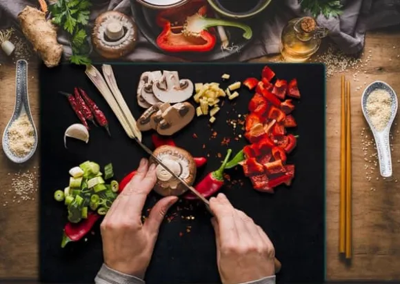 SKÄRBRÄDA I GLAS 52x40 CHILI PEPPAR