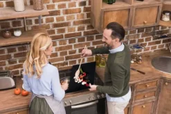 SKÄRBRÄDA I GLAS 52x40 CHILI PEPPAR