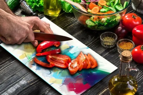 SKÄRBRÄDA I GLAS 52X30 FÄRGAD