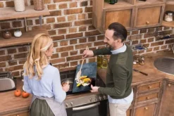 SKÄRBRÄDA I GLAS 52x30 FRUKT