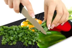 SKÄRBRÄDA I GLAS 52x30 PAPRIKA