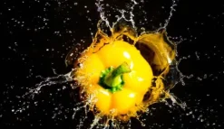 SKÄRBRÄDA I GLAS 52x30 PAPRIKA