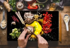 SKÄRBRÄDA I GLAS 52x30 PAPRIKA