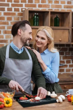 SKÄRBRÄDA I GLAS 52x40 TOMAT