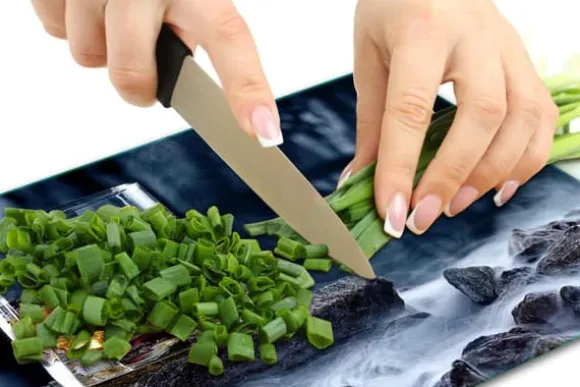 SKÄRBRÄDA I GLAS 52x40 WHISKY