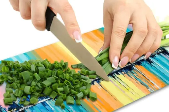 SKÄRBRÄDA I GLASPLATTA 52x30 CITY