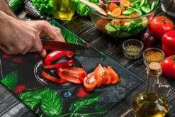 SKÄRBRÄDA I GLASPLATTA 52x40 FRUKT