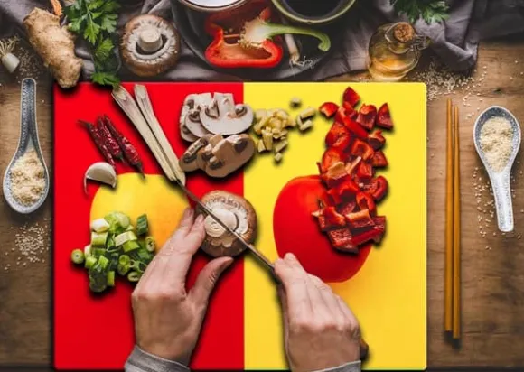 SKÄRBRÄDA I GLASPLATTA 52x40 FRUKT