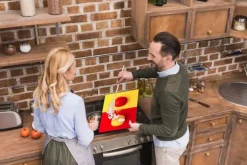 SKÄRBRÄDA I GLASPLATTA 52x40 FRUKT