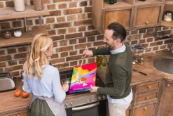 SKÄRBRÄDA I GLASPLATTA 52x40 FÄRGER