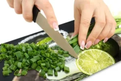 SKÄRBRÄDA I GLASPLATTA 52x30 GLAS