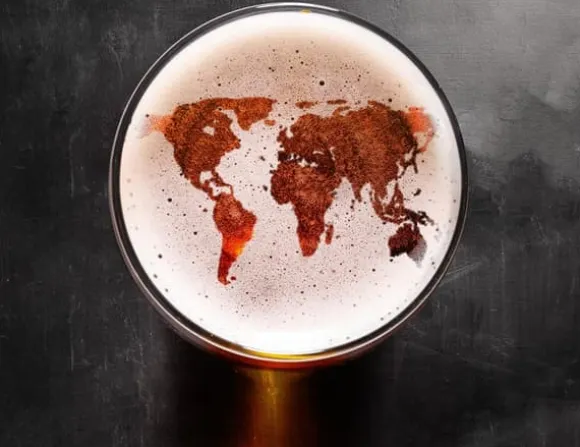 SKÄRBRÄDA I GLASPLATTA 52x40 KAFFE