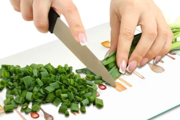 SKÄRBRÄDA I GLASPLATTA 52x40 KÖK