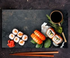 SKÄRBRÄDA I GLASPLATTA 52x30 KÖK