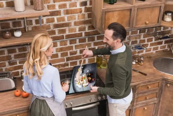 SKÄRBRÄDA I GLASPLATTA 52x40 KÖK