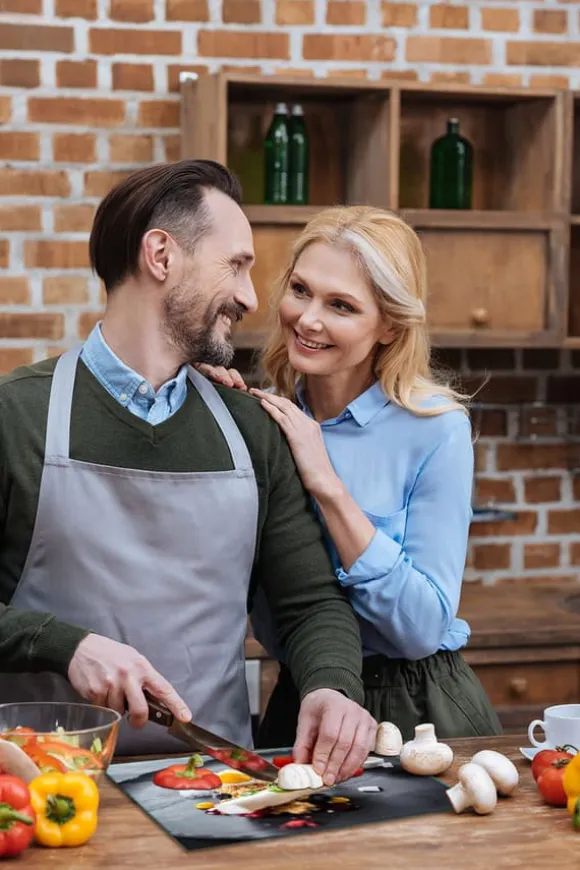 SKÄRBRÄDA I GLASPLATTA 52x40 KÖK