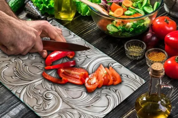 SKÄRBRÄDA I GLASPLATTA 52x40 MÖNSTER