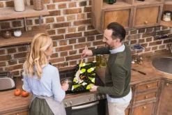 SKÄRBRÄDA I GLASPLATTA 52x30 MÖNSTER