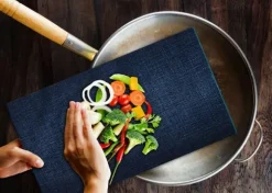 SKÄRBRÄDA I GLASPLATTA 52x30 MÖNSTER