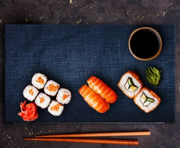 SKÄRBRÄDA I GLASPLATTA 52x30 MÖNSTER