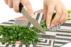 SKÄRBRÄDA I GLASPLATTA 52x40 MODERN