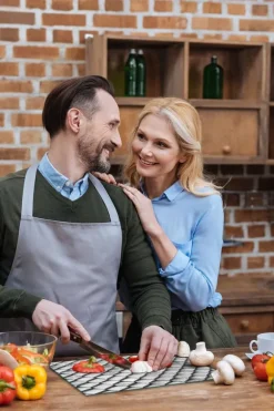 SKÄRBRÄDA I GLASPLATTA 52x30 MOSAIK