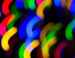 SKÄRBRÄDA I GLASPLATTA 52x40 MODERN