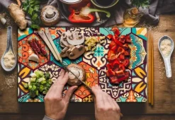 SKÄRBRÄDA I GLASPLATTA 52x30 MOSAIK