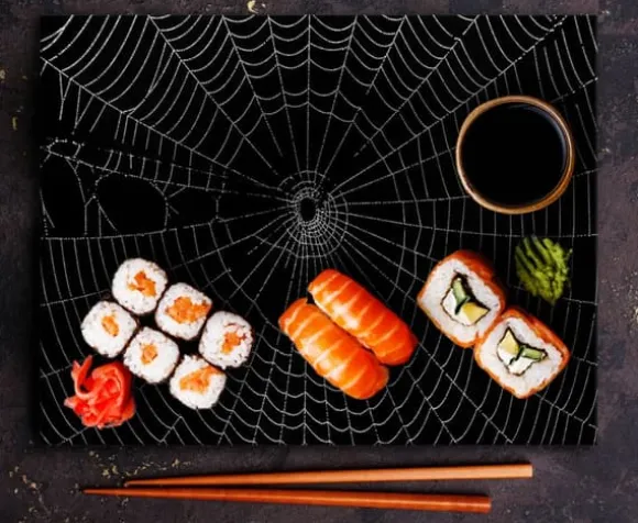 SKÄRBRÄDA I GLASPLATTA 52x40 SVART