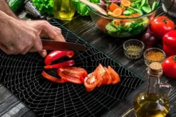 SKÄRBRÄDA I GLASPLATTA 52x40 SVART