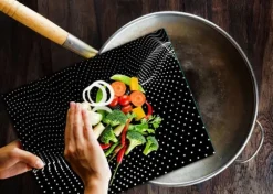 SKÄRBRÄDA I GLASPLATTA 52x40 SVART