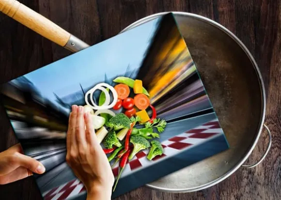 SKÄRBRÄDA I GLASPLATTA 52x40 TOR