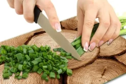 SKÄRBRÄDA I GLASPLATTA 52x40 TRÄ