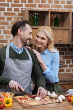 SKÄRBRÄDA I GLASPLATTA 52x40 TRÄ