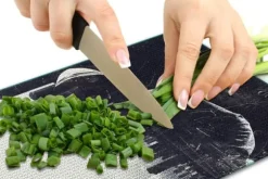 SKÄRBRÄDA I GLASPLATTA 52x40 VIT