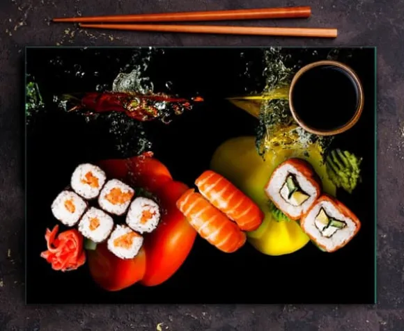 SKÄRBRÄDA I HÄRDAT GLAS 30x22 PEPPER