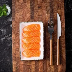 Skärbräda, skärbrädor i trä för kök med och skärbräda för kött och ostbricka, kraftig serveringsbricka